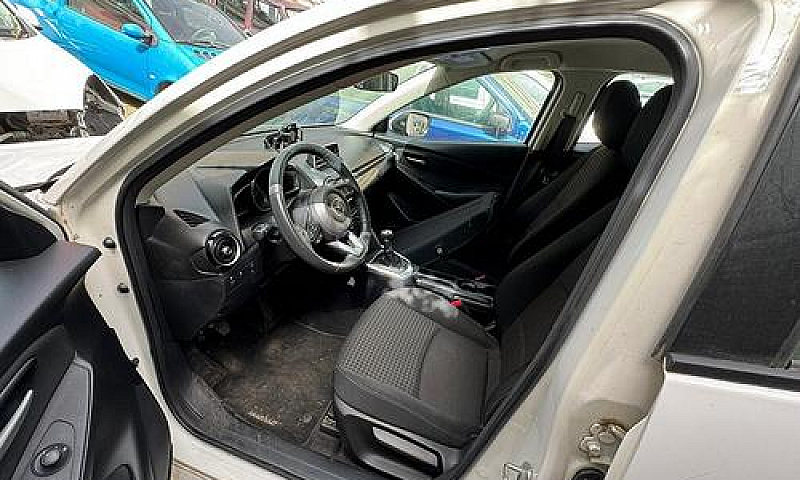 Mazda Mazda2 1.5 90C...