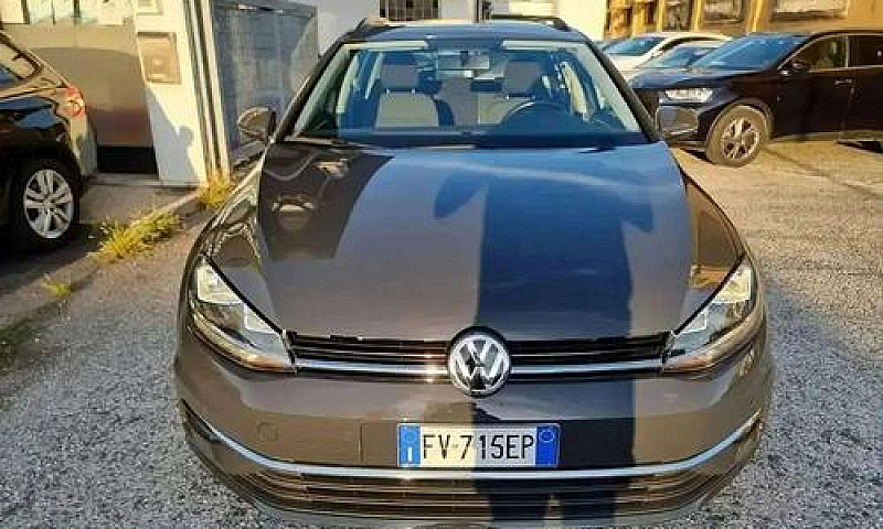 Volkswagen Golf Vari...