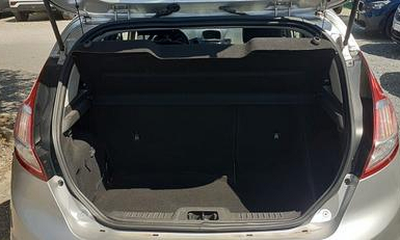 Ford Fiesta 2016 - 1...