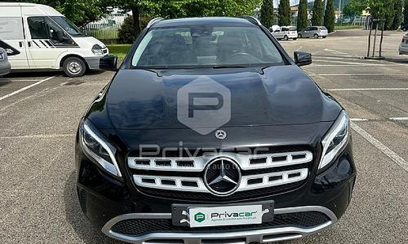 Mercedes Gla 200 D A...