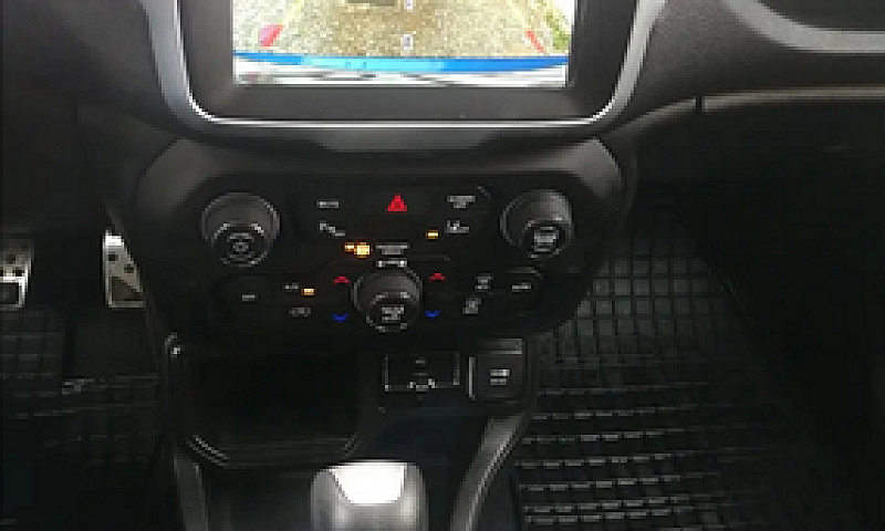 Jeep Renegade 2019 A...
