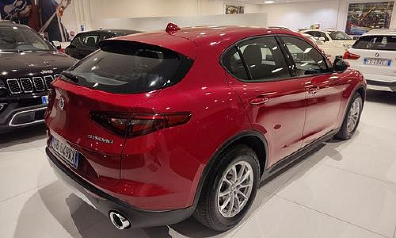 Alfa Romeo Stelvio 2...