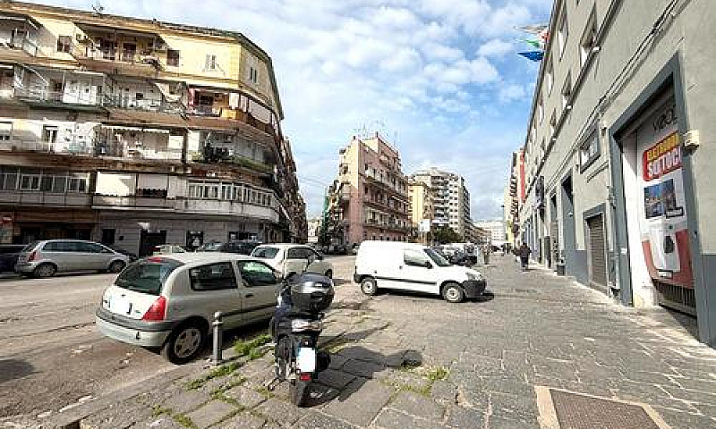Ad. Stazione Central...