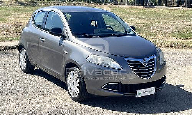Lancia Ypsilon 1.3 M...