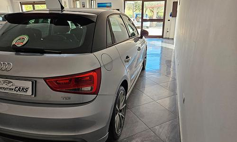 Audi A1 1.6 Tdi S Li...