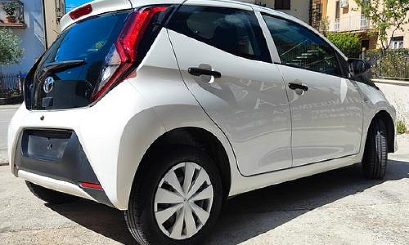 Toyota Aygo 2ª Serie...
