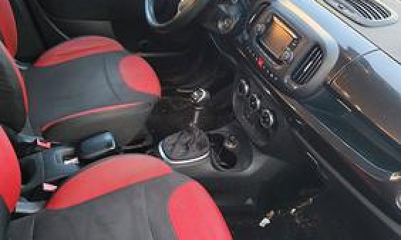 Fiat  500L...