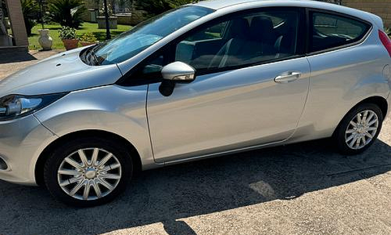 Ford Fiesta 1.4 Tdci...