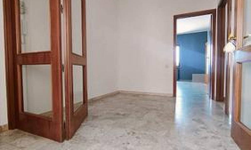 Appartamento In Zona...