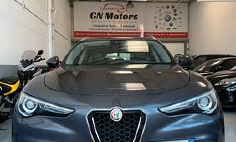 Alfa Romeo Stelvio 2...