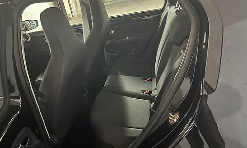 Volkswagen Up...
