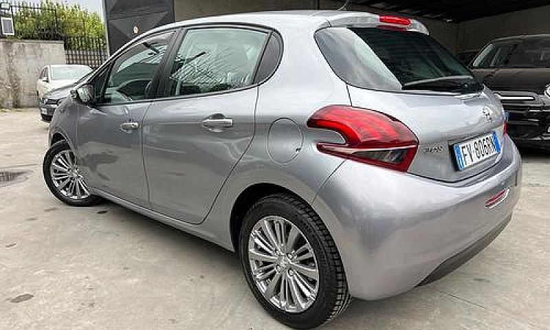 Peugeot 208 Bluehdi ...