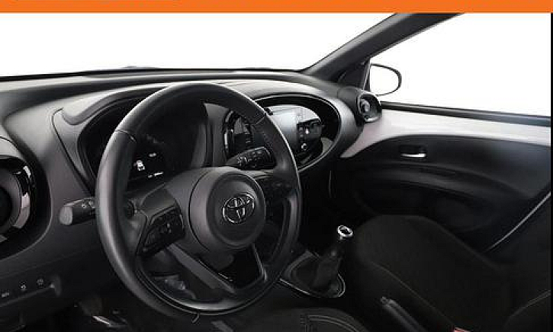 Toyota Aygo X Ud0343...