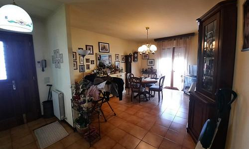 Appartamento A Altop...