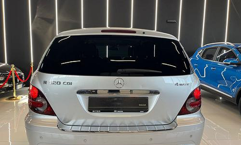 Mercedes-Benz R 320 ...