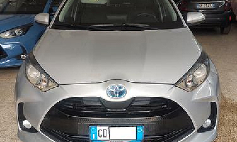 Toyota Yaris 1.5 Hyb...