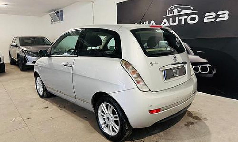 Lancia Ypsilon 1.4*G...