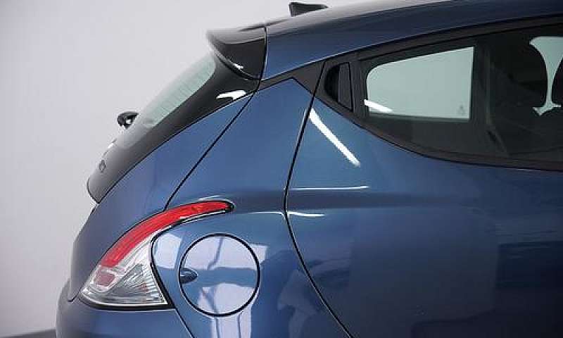 Lancia N.ypsilon 1.0...