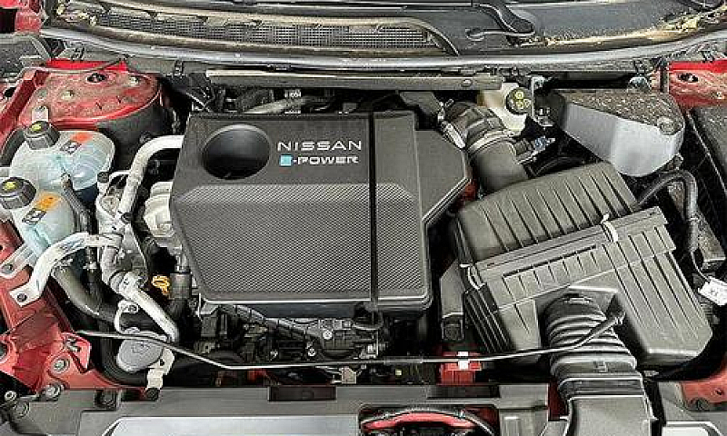 Nissan Qashqai 1.5 E...