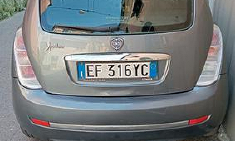 Lancia Ypsilon 2ª Se...