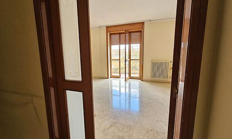 Appartamento In Cent...
