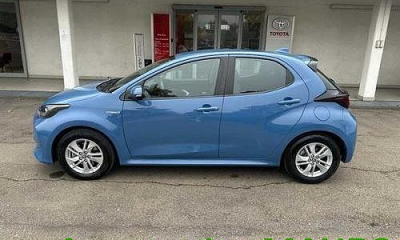 Toyota Yaris 1.5 Hyb...