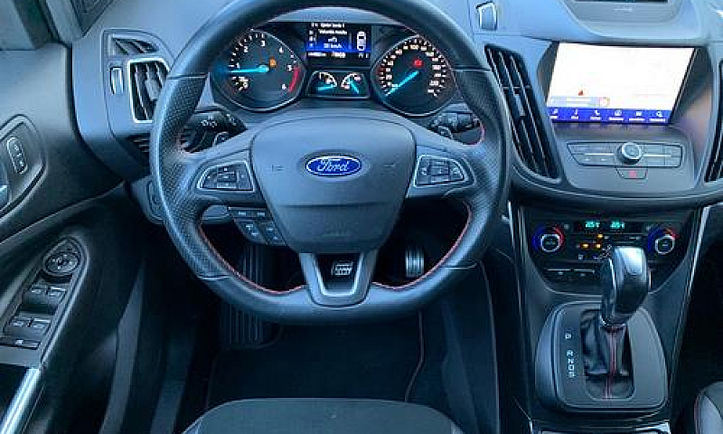 Ford Kuga...