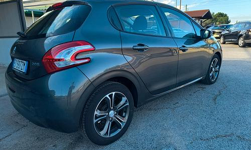 Peugeot 208 1.4 Vti ...