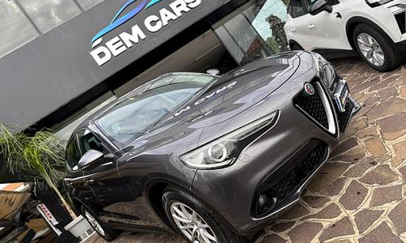 Alfa Romeo Stelvio 2...