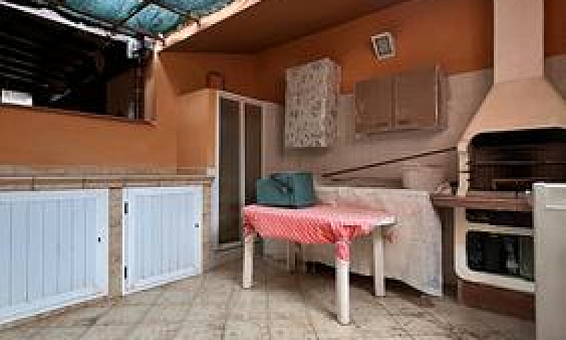 Casa Indipendente Su...