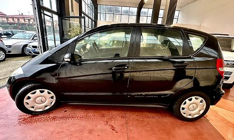Mercedes-Benz A 180 ...