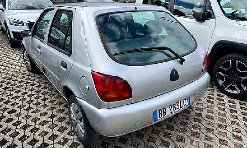 Ford Fiesta 4ª Serie...