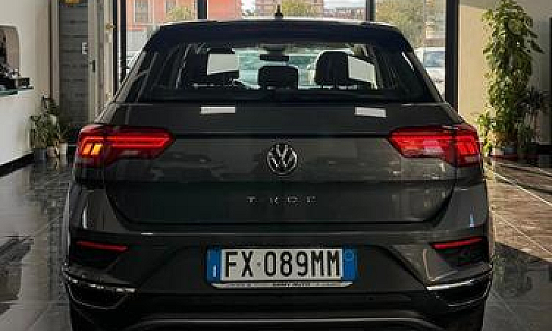 Volkswagen T-Roc 1.6...