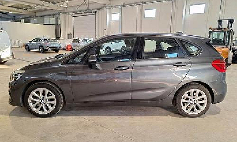 Bmw 225 Xe Active To...