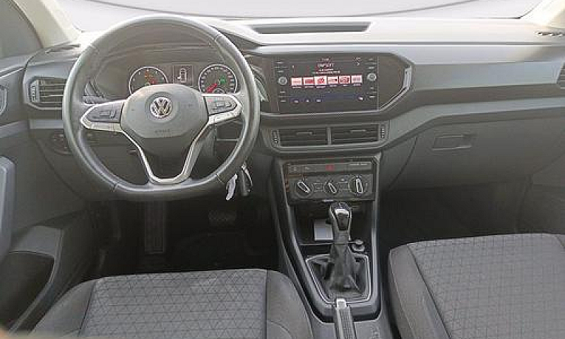 Volkswagen T-Cross 1...