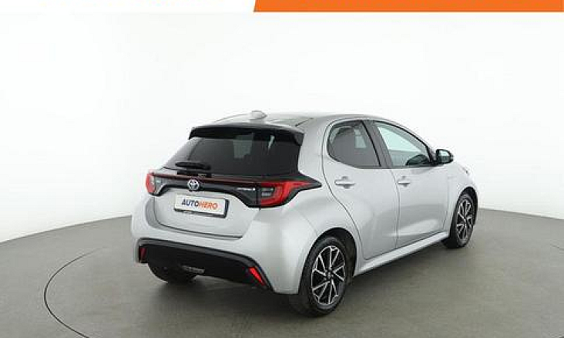 Toyota Yaris Uu62090...