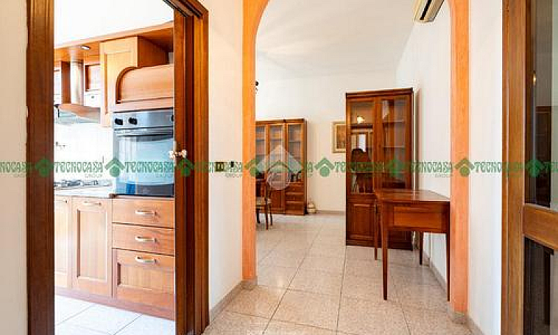 4 Locali A Castelfra...