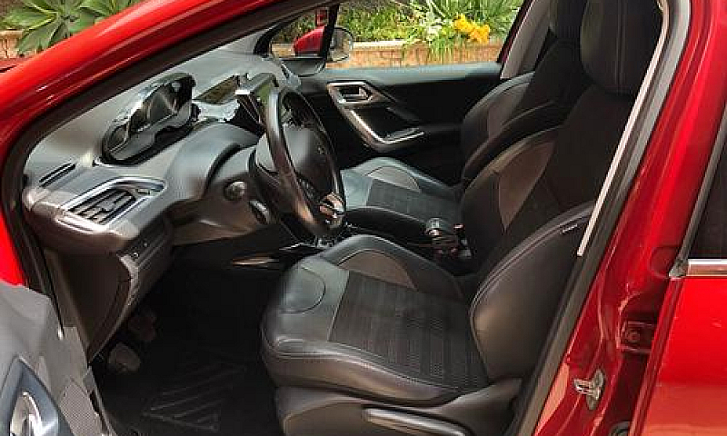 Peugeot 2008 1.6 Hdi...