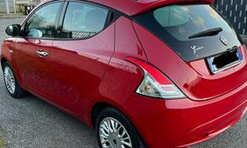 Lancia Ypsilon Gpl 2...