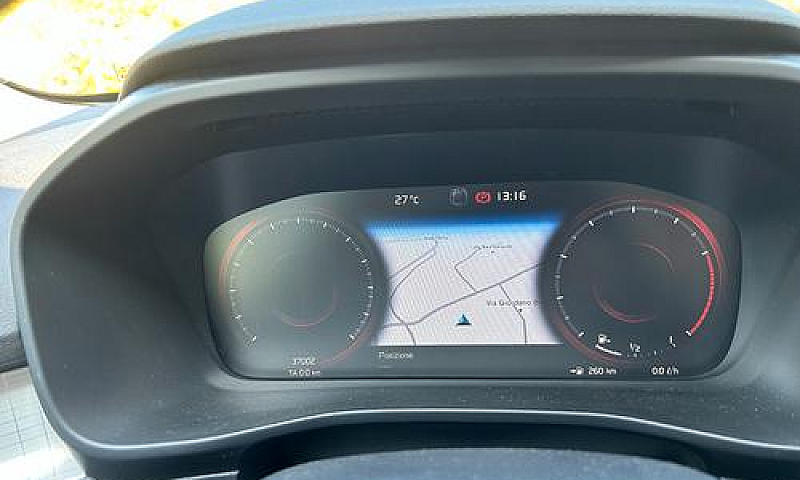 Volvo Xc40 (2017-->)...