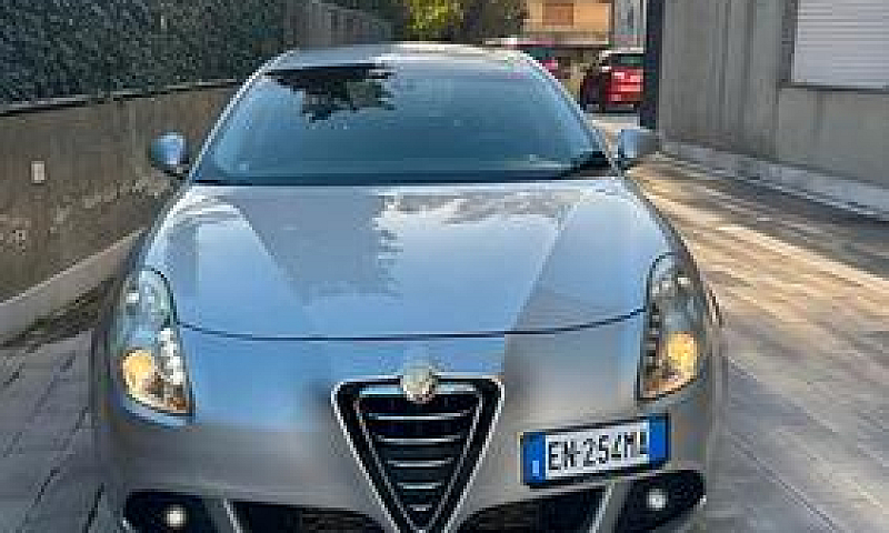Alfa Romeo Giulietta...