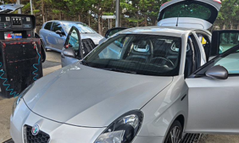 Alfa Romeo Giulietta...
