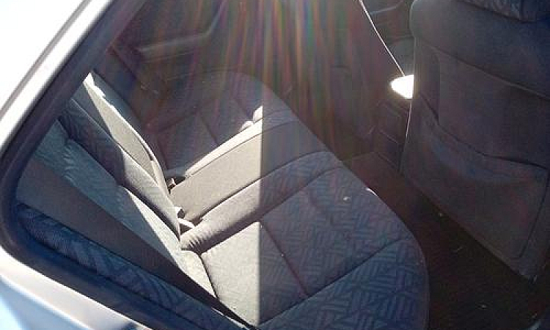 Mercedes-Benz C 200 ...