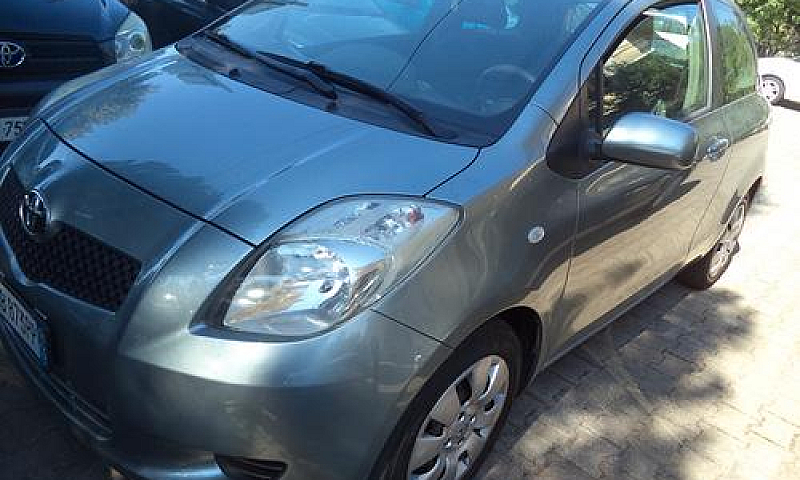 Toyota Yaris 1.3 3 P...