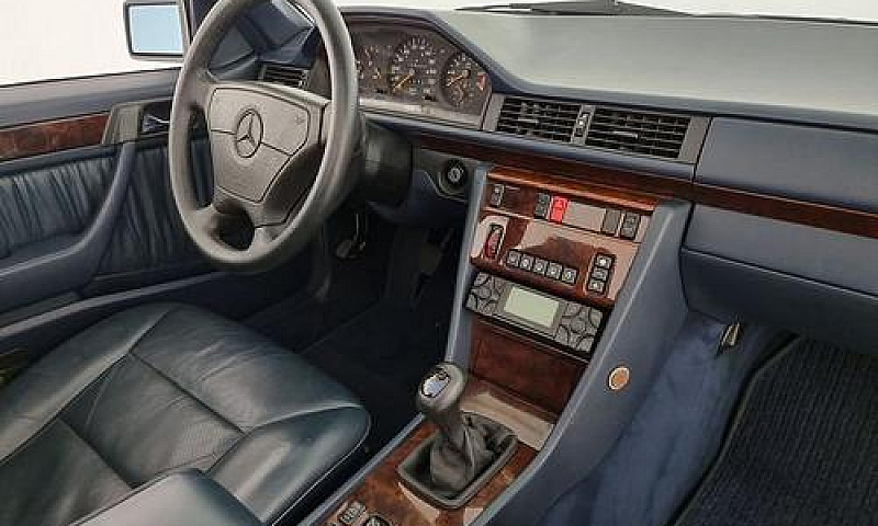Mercedes-Benz Serie ...