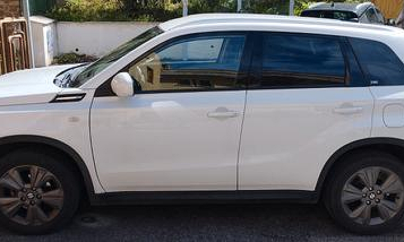 Suzuki Vitara Ibrida...