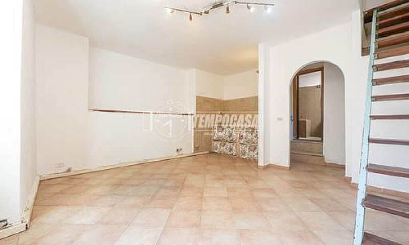 3 Locali Indipendent...