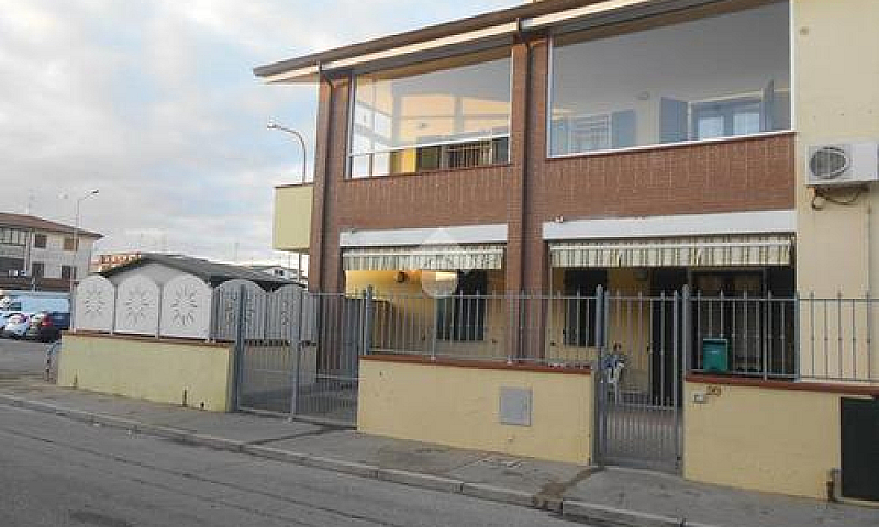 3 Locali A Comacchio...