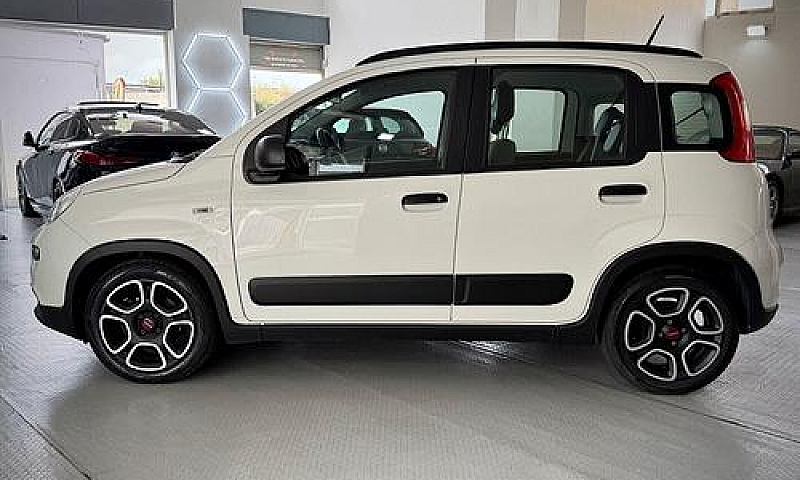 Fiat Panda 1.0 Hybri...