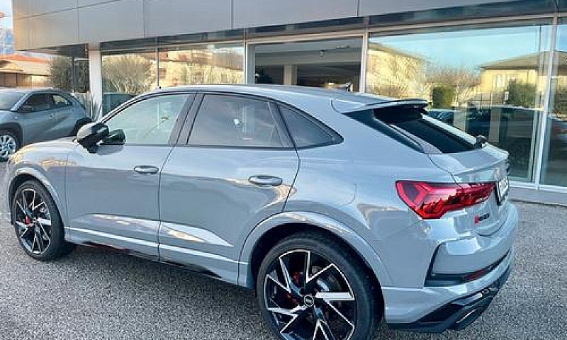 Audi Q3 Rs Q3 Quattr...